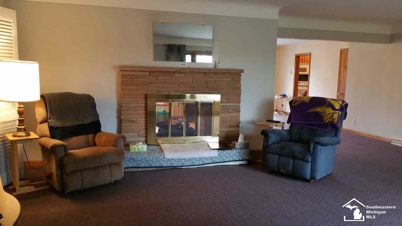 3950 East Dunbar Road Monroe, MI 48161 - Photo 5 of 18 20451636-4.JPG