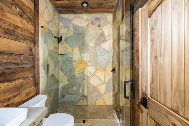 $1,850,000 | 91 Kittatinny Drive, Mineral Bluff, GA 30559