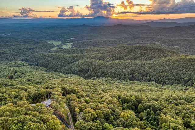 $1,850,000 | 91 Kittatinny Drive, Mineral Bluff, GA 30559