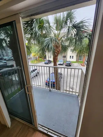 $2,000 | 11060 Southwest 196th Street, Unit 213, Cutler Bay, FL 33157