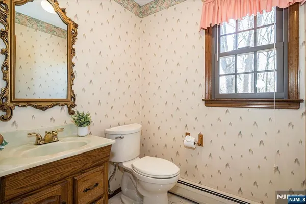 $799,000 | 7 Lexington Avenue, Neshanic Station, NJ 08853