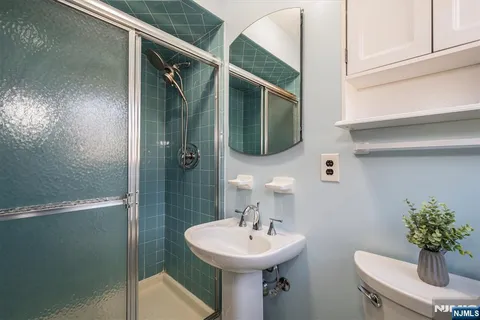 $799,000 | 7 Lexington Avenue, Neshanic Station, NJ 08853