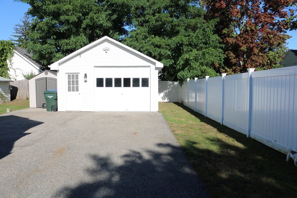 33 Sherbrooke Street Springfield, MA 01104 - Photo 19 of 21 Gallery Image 19