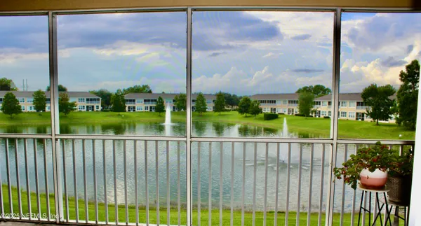 $2,000 | 6518 White Blossom Circle, Unit 27D, Jacksonville, FL 32258
