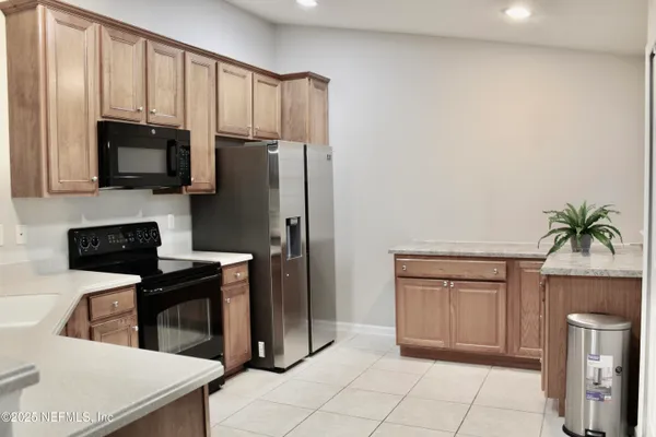 $2,000 | 6518 White Blossom Circle, Unit 27D, Jacksonville, FL 32258