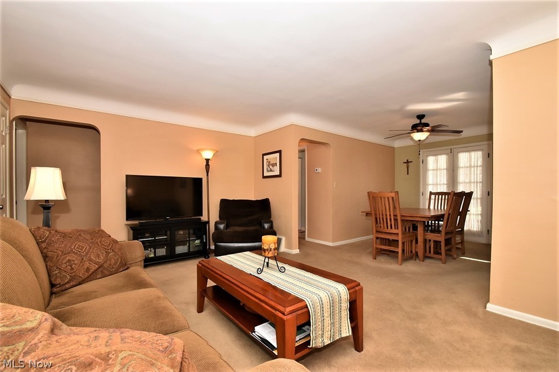 1179 Blanchester Road Lyndhurst, OH 44124 - Photo 3 of 32