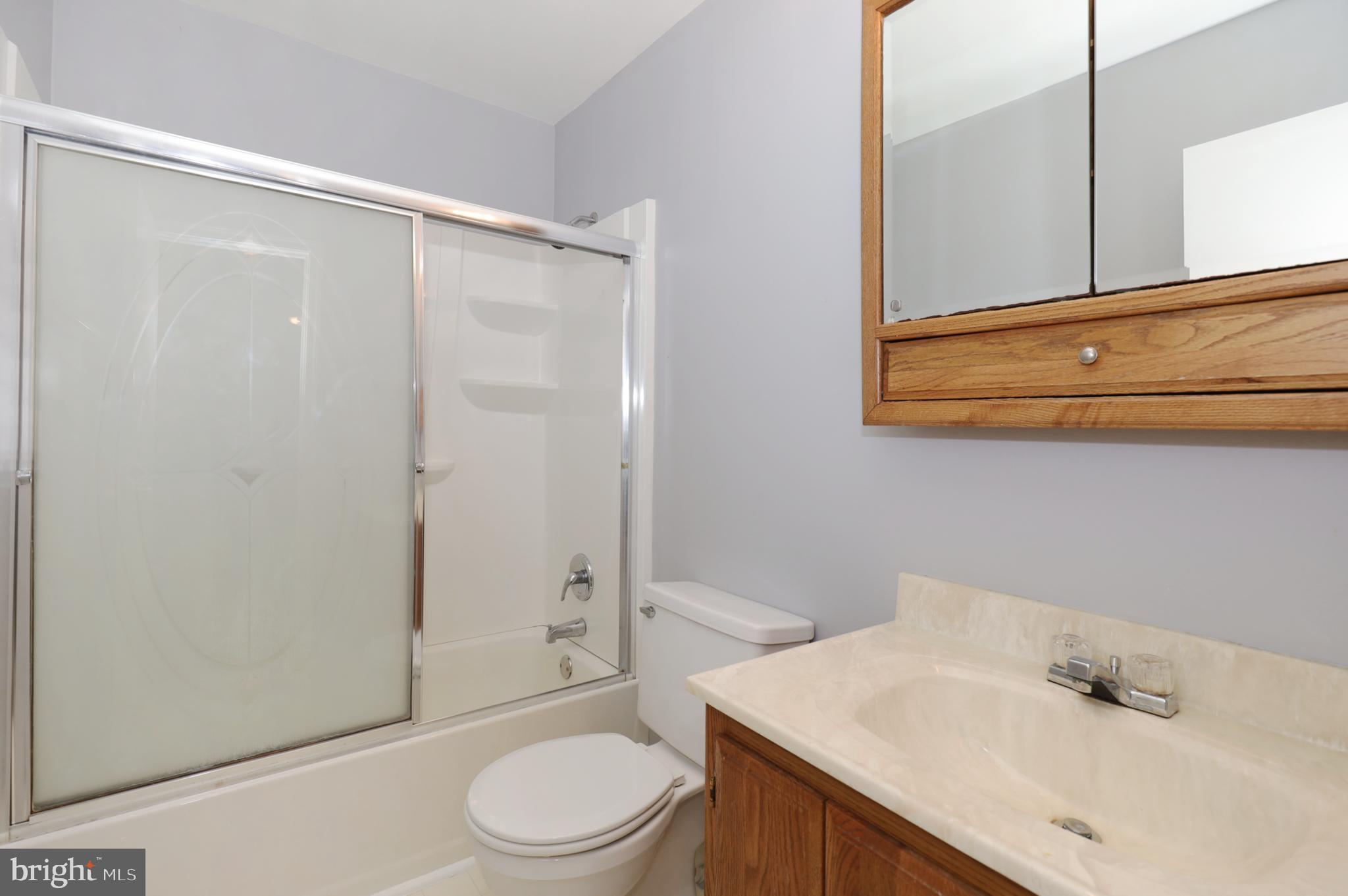 9925 Natick Road Burke, VA 22015 - Photo 33 of 66 2nd full bath