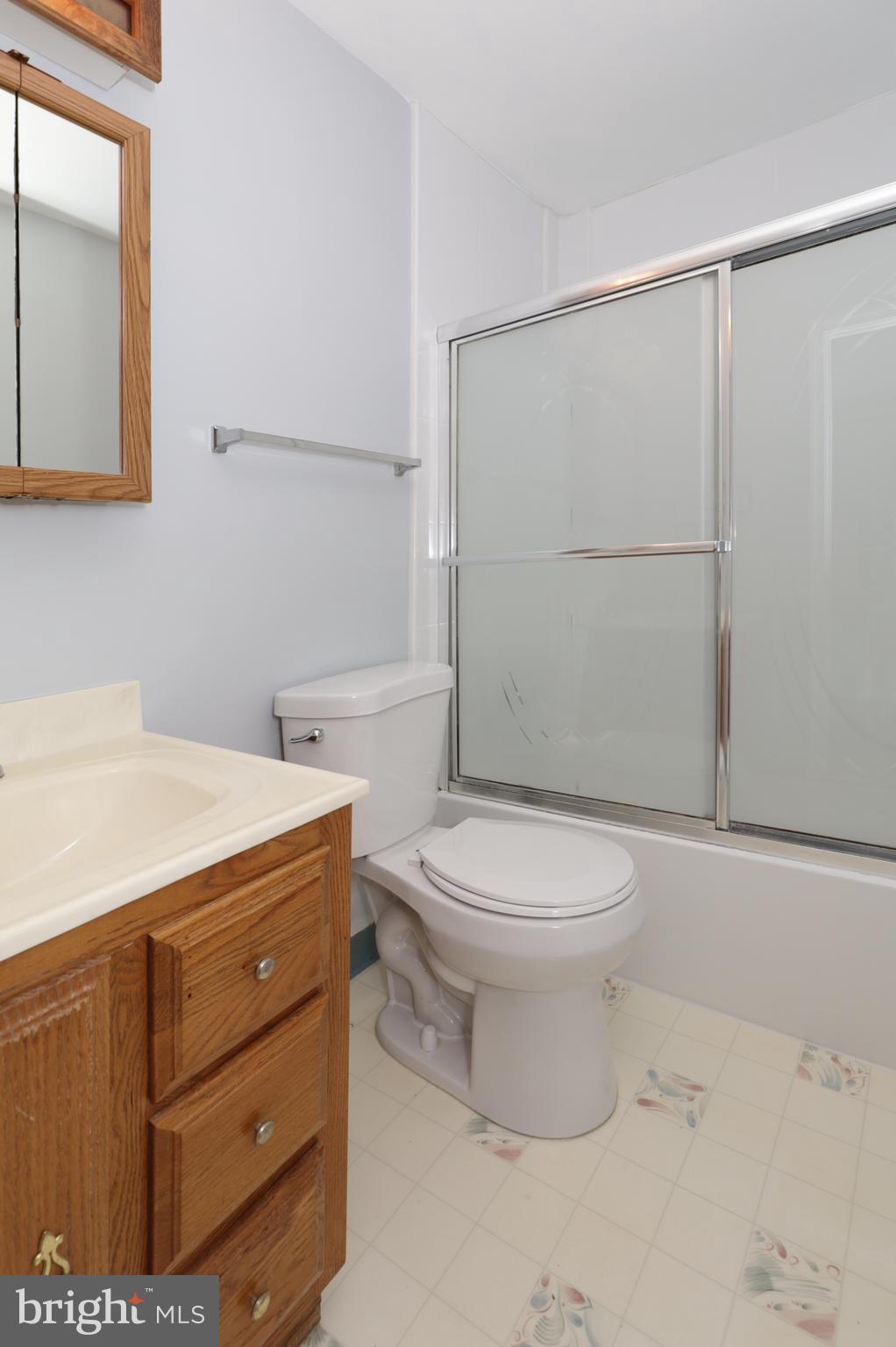 9925 Natick Road Burke, VA 22015 - Photo 38 of 66 master bath