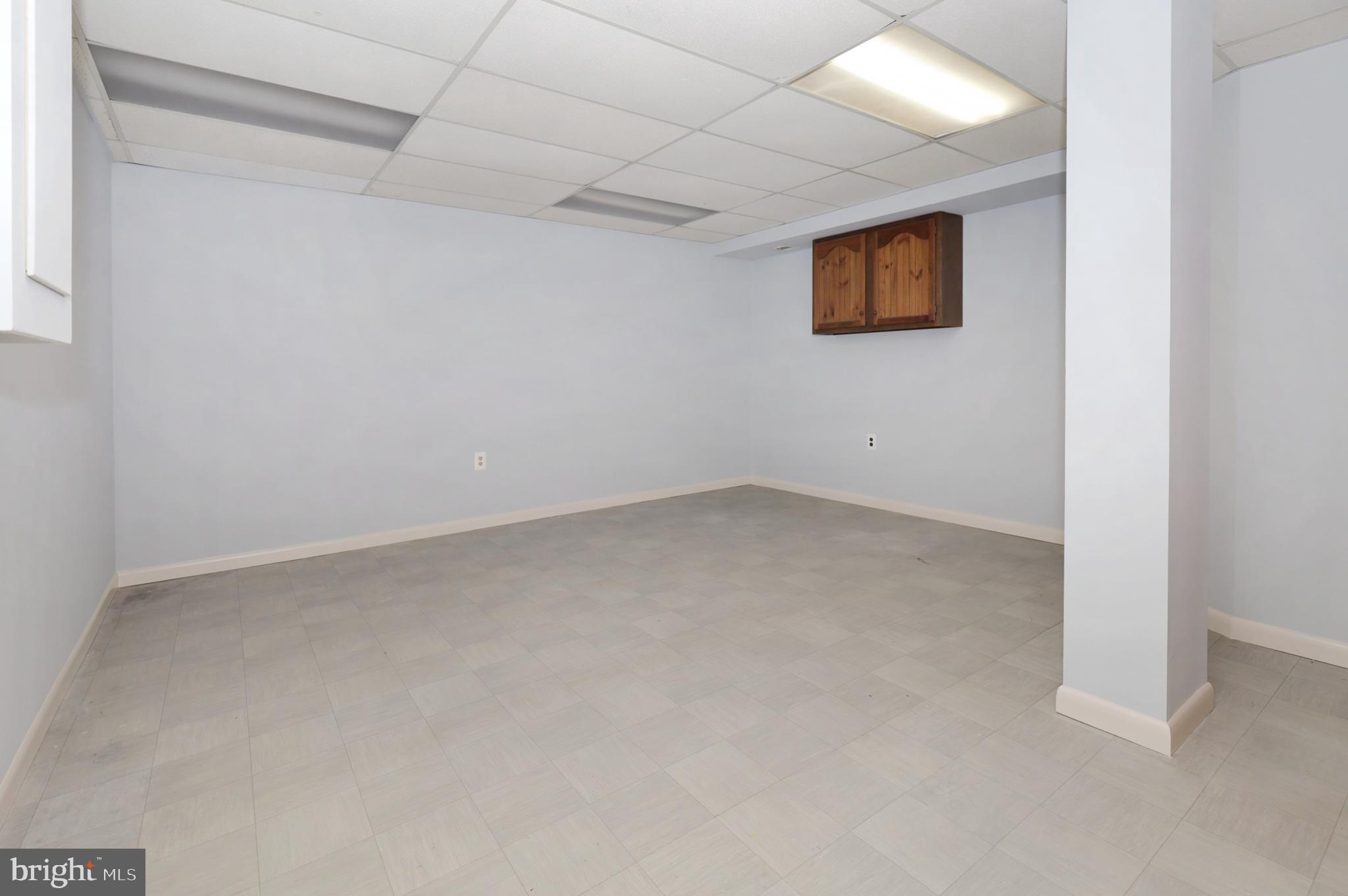9925 Natick Road Burke, VA 22015 - Photo 43 of 66 game room