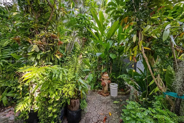 $1,270,000 | 37 Northeast 44th Street, Miami, FL 33137