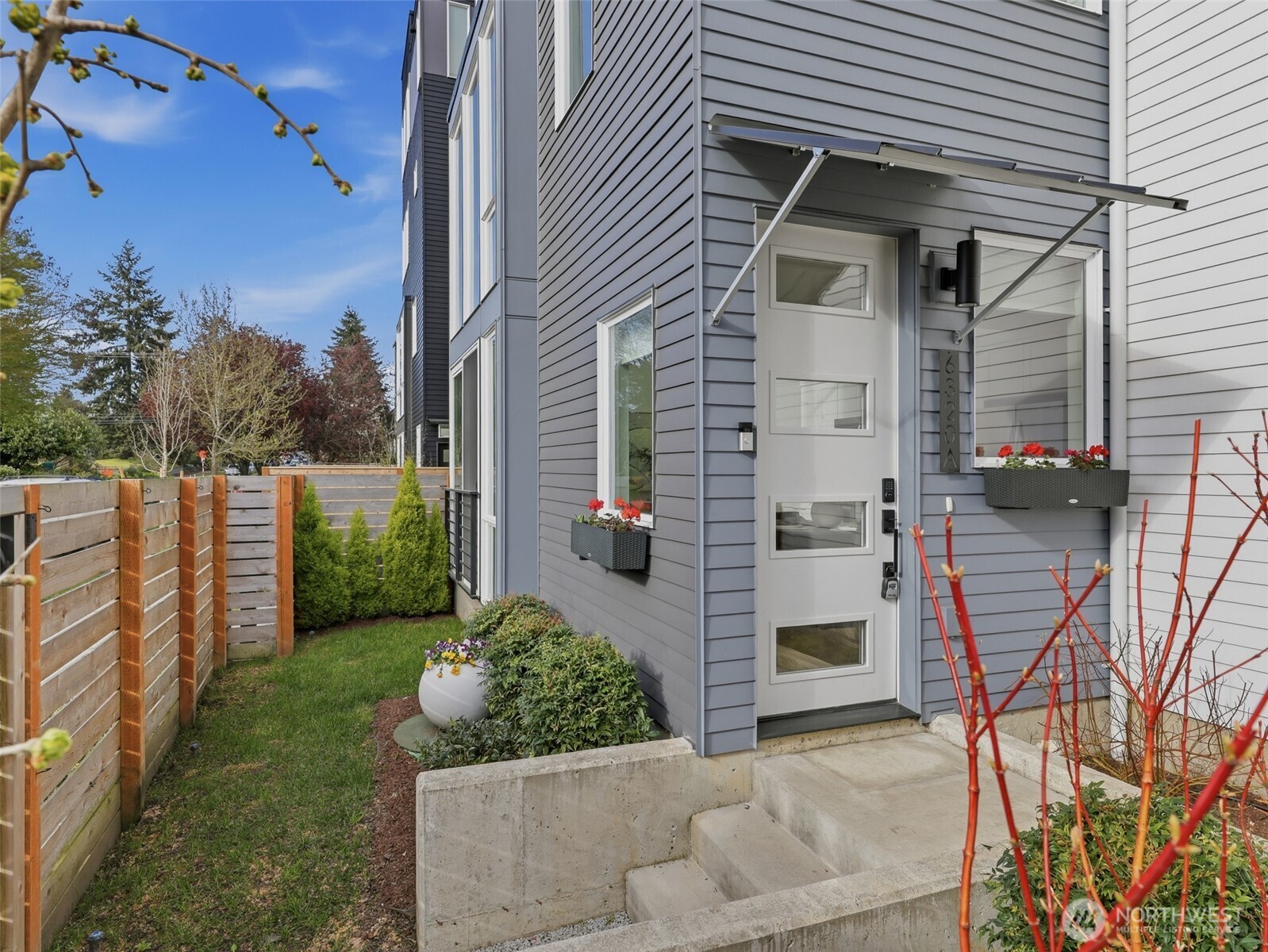 6320 41st Avenue Southwest, Unit A Seattle, WA 98136 - Photo 2 of 39