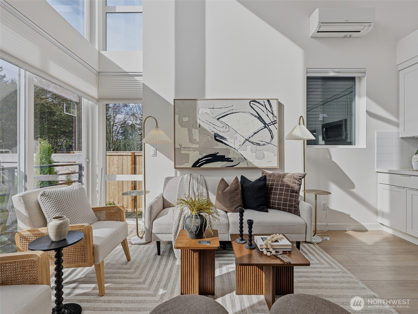 6320 41st Avenue Southwest, Unit A Seattle, WA 98136 - Photo 5 of 39