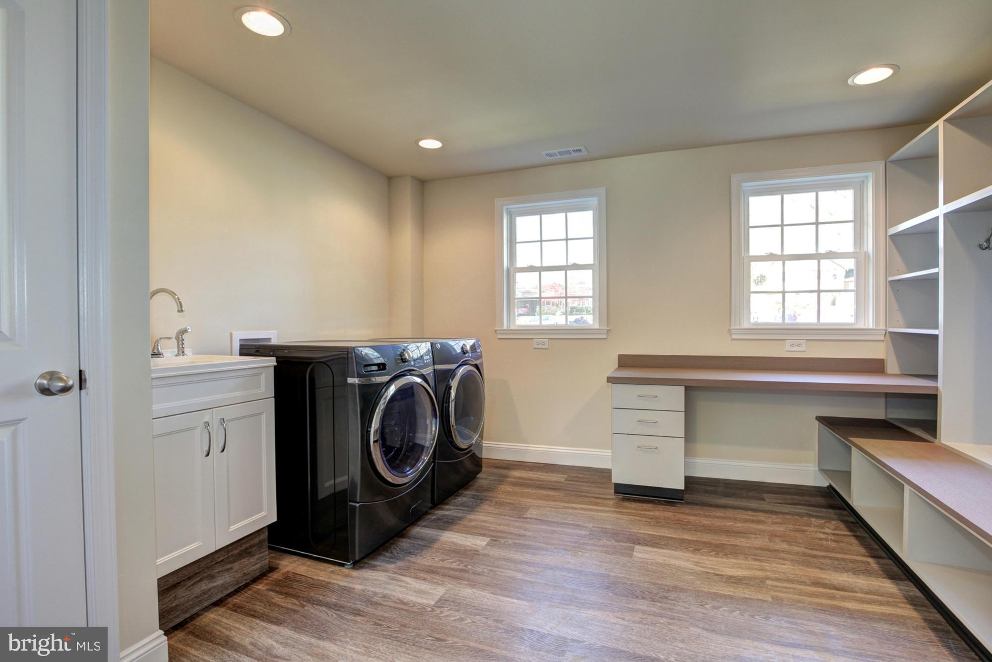 249 Coldbrook Road Lutherville-Timonium, MD 21093 - Photo 19 of 30 Laundry room/mud room with closet