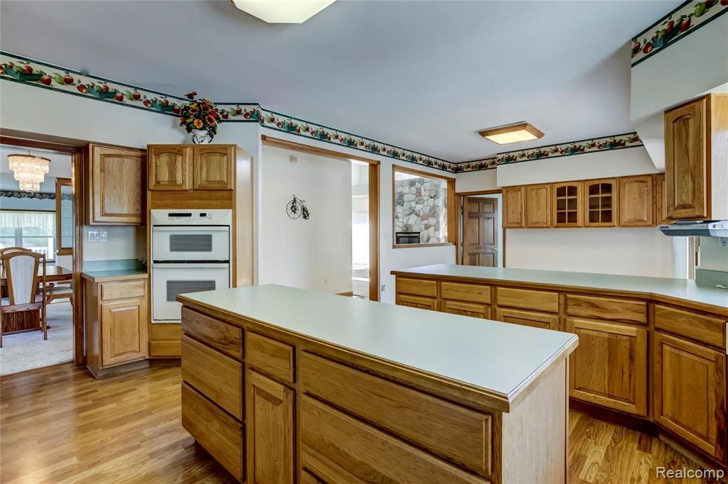 545 West Newburg Road Carleton, MI 48117 - Photo 6 of 47