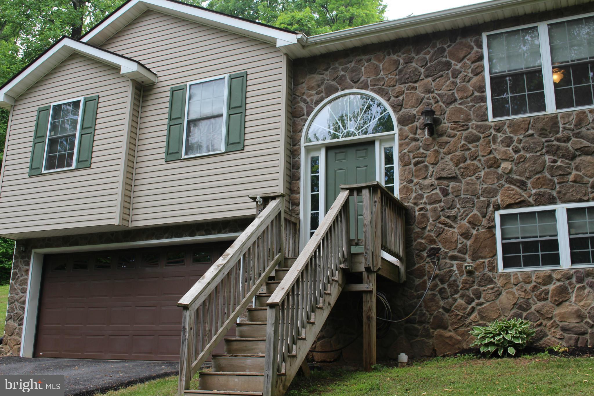 581 High Top Road Linden, VA 22642 - Photo 1 of 27 Exterior (Front)