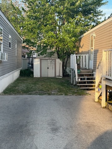 8800 South Harlem Avenue, Unit 809 Bridgeview, IL 60455 - Photo 13 of 14 a view of a house with a yard