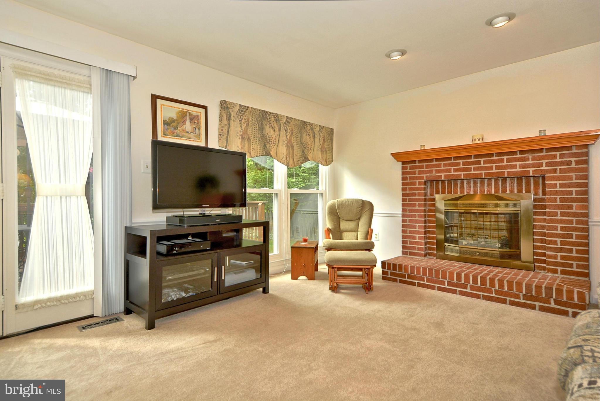 8012 Rocky Run Road Gainesville, VA 20155 - Photo 16 of 30 Family Room