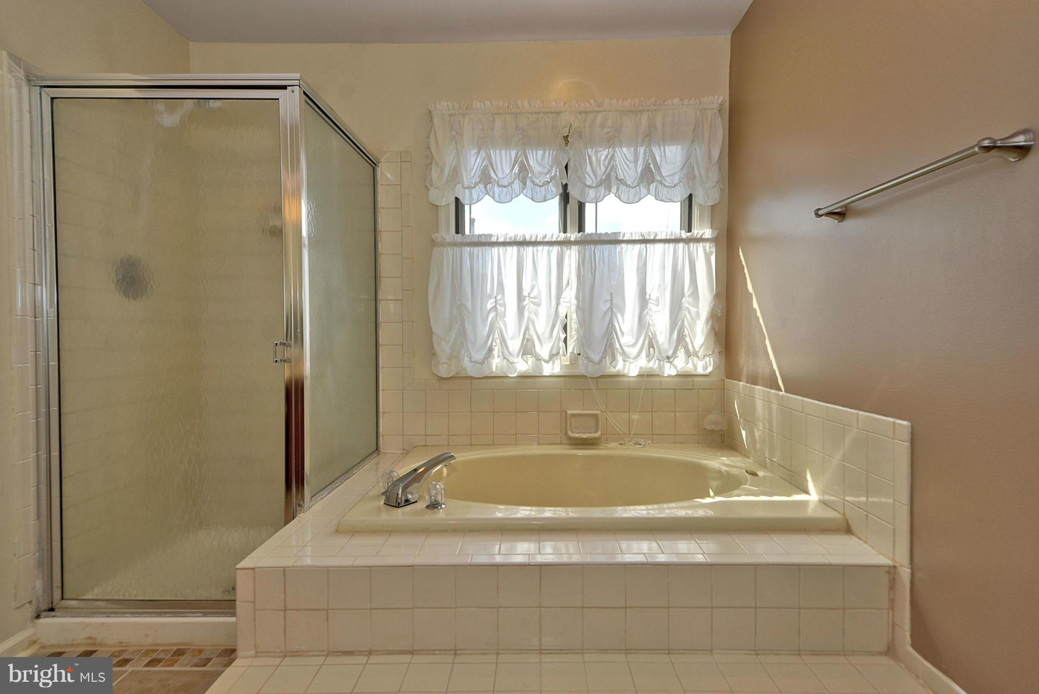 8012 Rocky Run Road Gainesville, VA 20155 - Photo 21 of 30 Master Bath