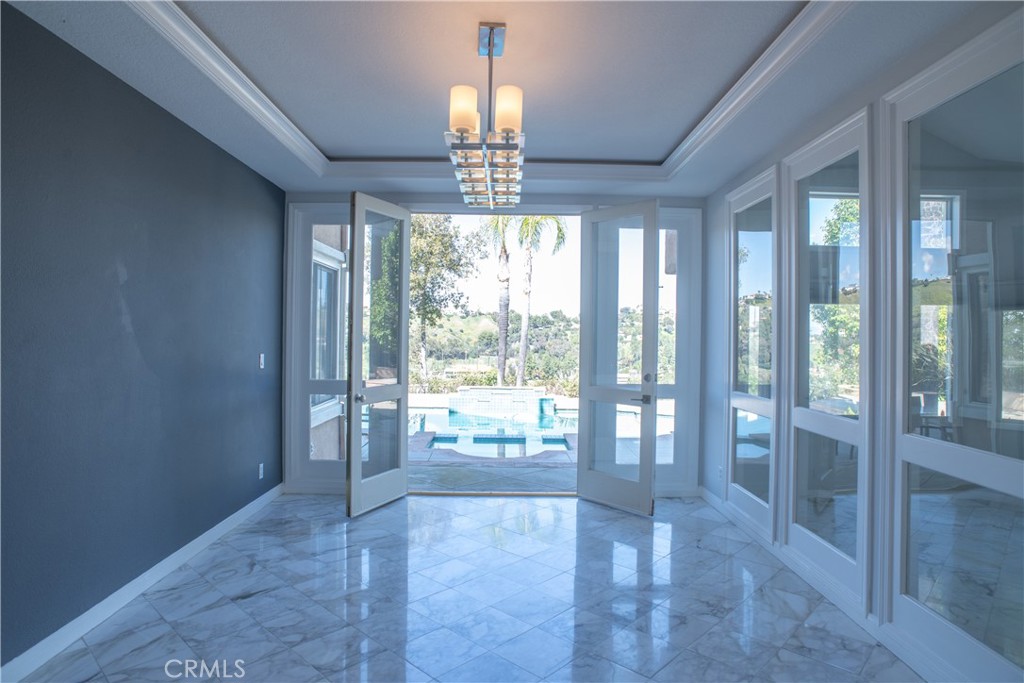 24825 Alexandra Court Calabasas, CA 91302 - Photo 11 of 45