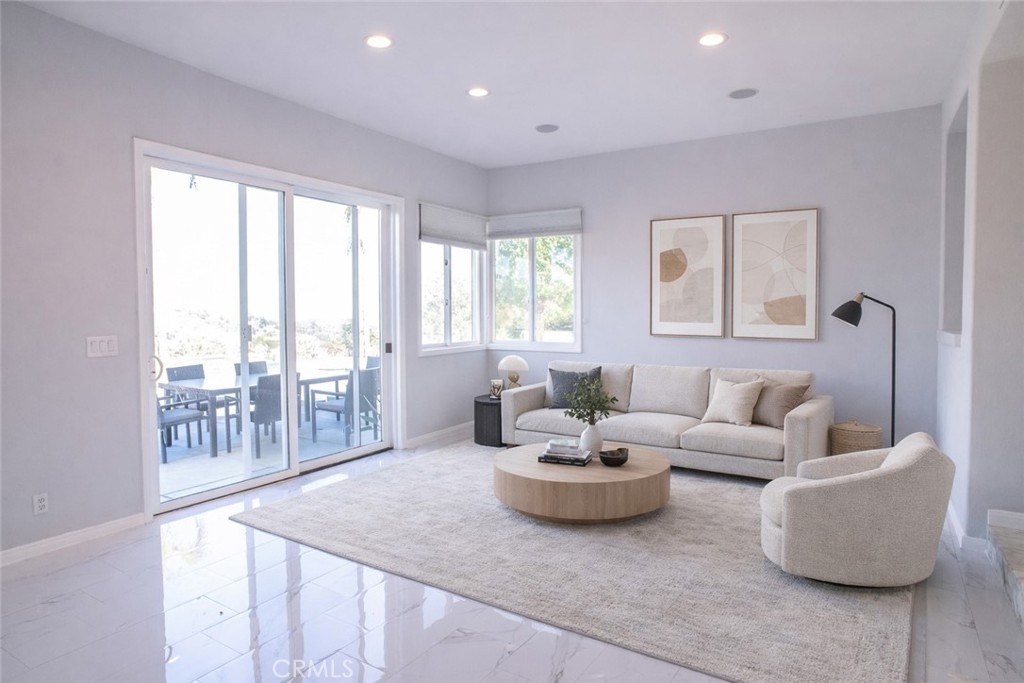 24825 Alexandra Court Calabasas, CA 91302 - Photo 12 of 45