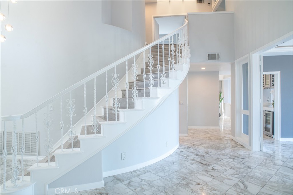 24825 Alexandra Court Calabasas, CA 91302 - Photo 8 of 45