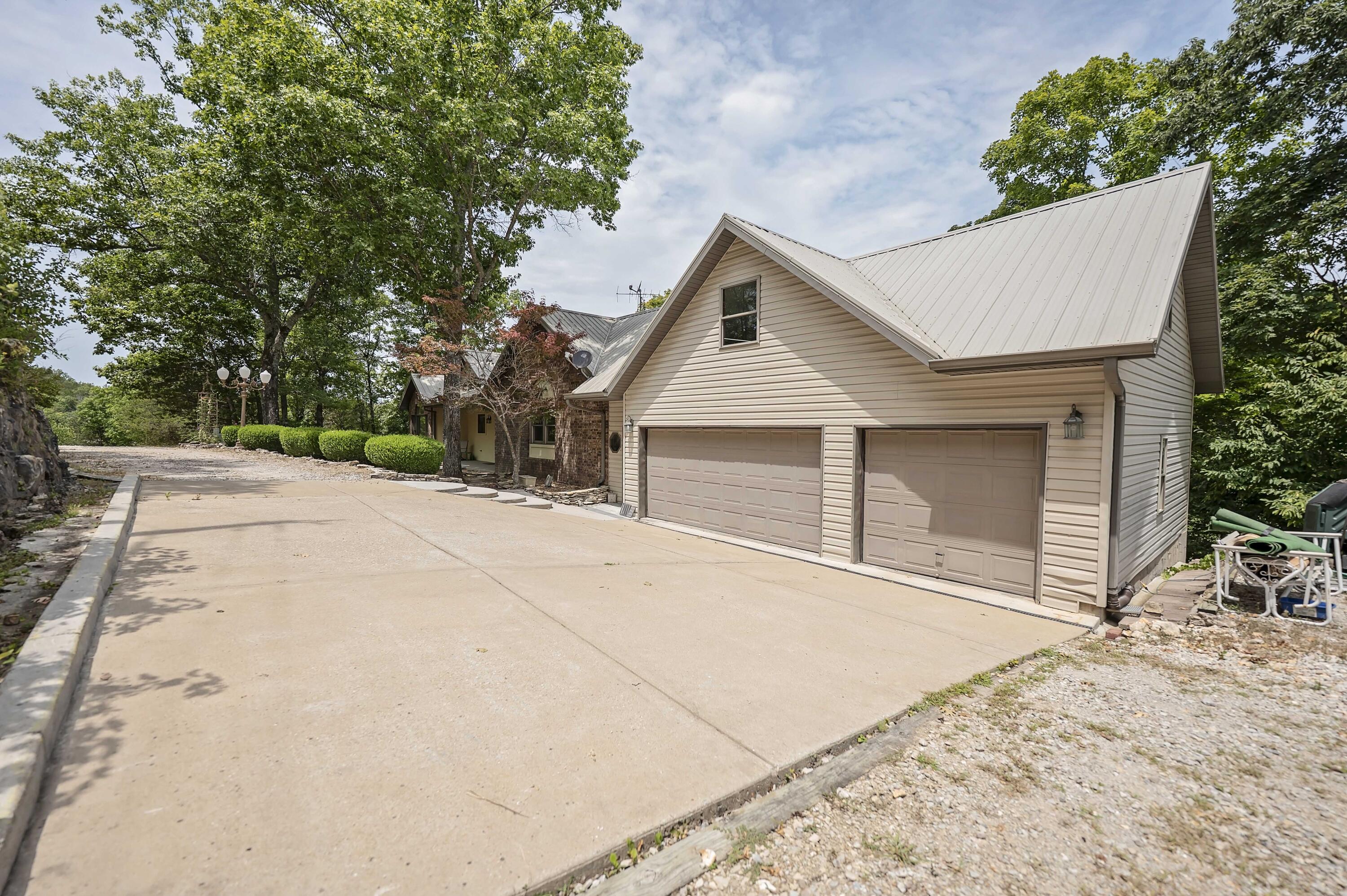 Undisclosed Address Reeds Spring, MO 65737 - Photo 4 of 83 2193 Stoneridge Center Rd (101)