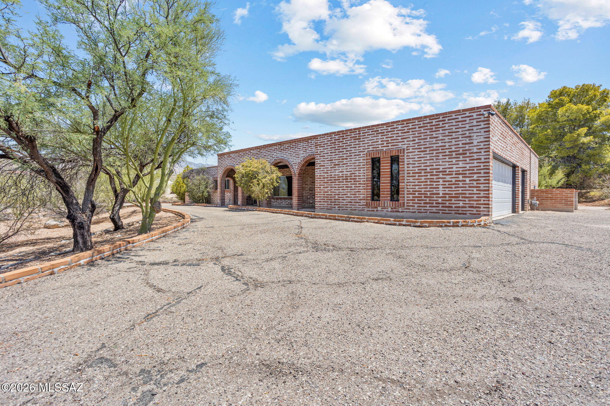 3630 North Pantano Road Tucson, AZ 85750 - Photo 3 of 43 2-web-or-mls-3630 N Pantano Rd-36