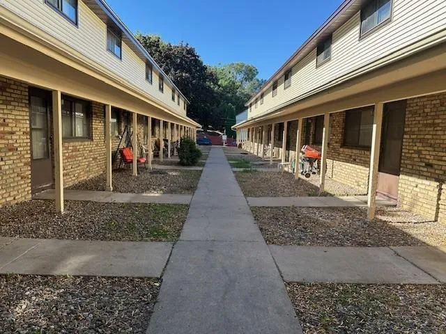 $139,900 | 4685 Monroe Street Northeast, Hilltop, MN 55421