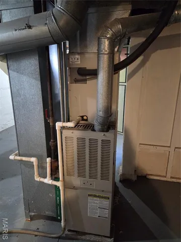 $127,000 | 3516 Omega Street, Alton, IL 62002