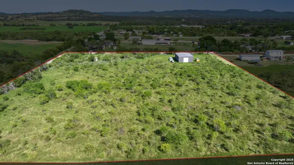 $195,000 | 299 River View Drive, Utopia, TX 78884