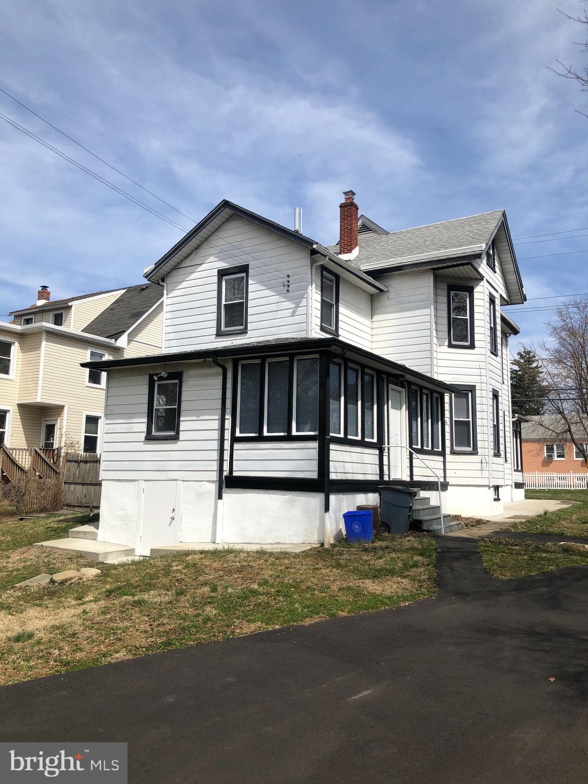 704 Byberry Road Philadelphia, PA 19116 - Photo 2 of 38