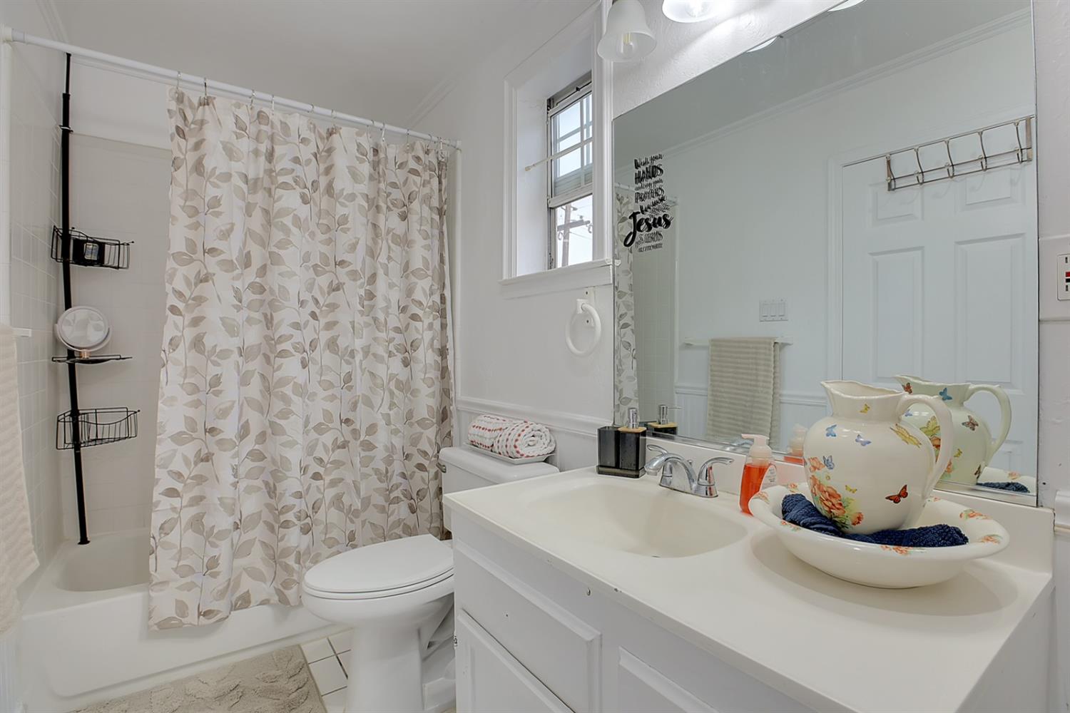 1408 Hazel Street Gridley, CA 95948 - Photo 31 of 60 a bathroom with a sink toilet and shower