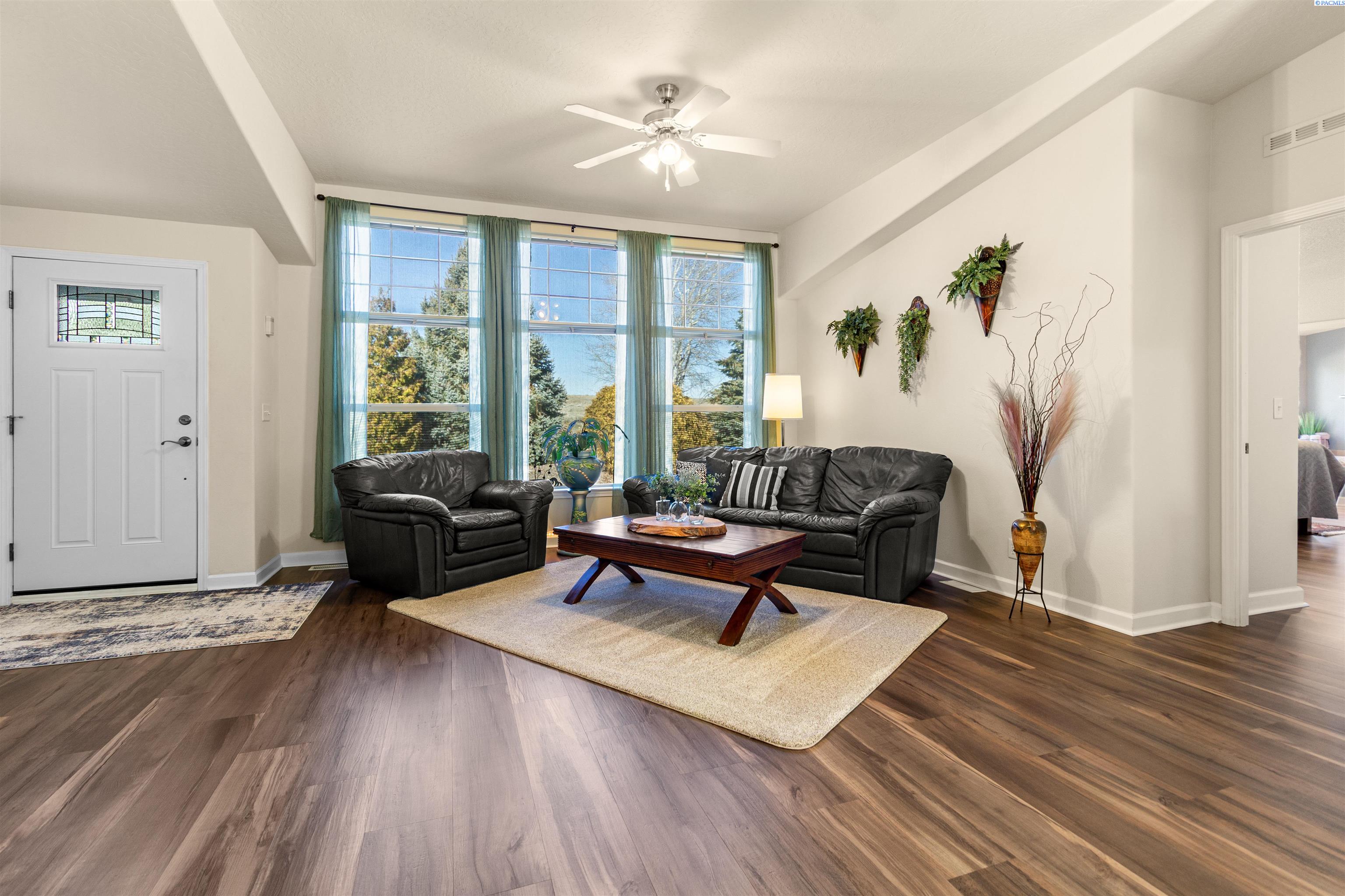 13282 East Ruppert Road Benton City, WA 99320 - Photo 6 of 35 Gallery Image 6