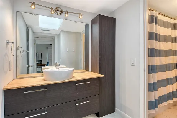 $468,888 | 1473 Landings Circle, Unit 44, Sarasota, FL 34231