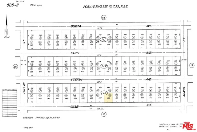 a black and white photo of a painting