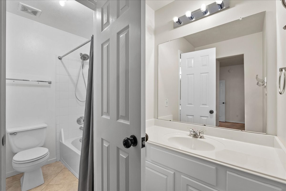 2876 Match Point Lane Friendswood, TX 77546 - Photo 35 of 45