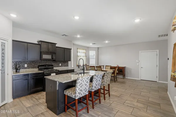 $355,000 | 2156 Thomas Lackland Street, El Paso, TX 79938