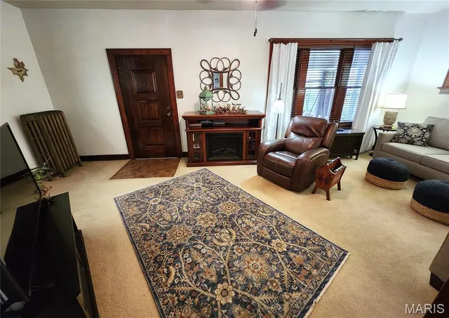 $95,000 | 2410 Delmar Avenue, Granite City, IL 62040