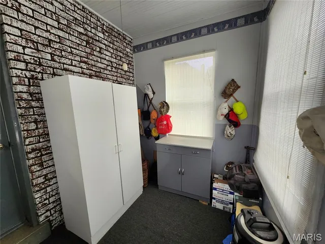 $95,000 | 2410 Delmar Avenue, Granite City, IL 62040