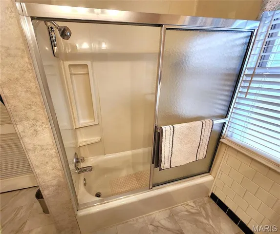 $95,000 | 2410 Delmar Avenue, Granite City, IL 62040