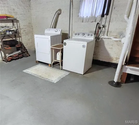 $95,000 | 2410 Delmar Avenue, Granite City, IL 62040