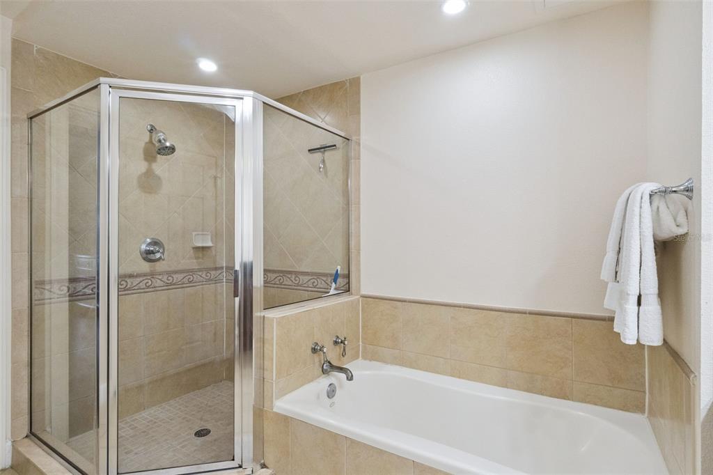 1352 Centre Ct Ridge Drive, Unit 302 Reunion, FL 34747 - Photo 12 of 58