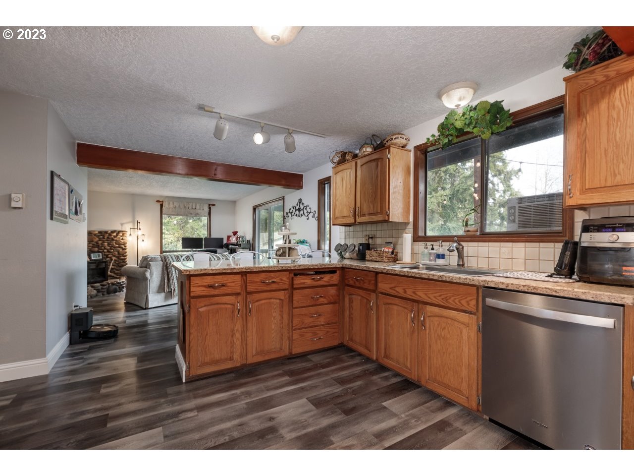 18247 Johnson Road Clatskanie, OR 97016 - Photo 11 of 28 Gallery Image 11