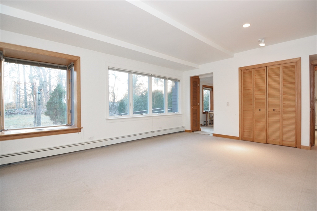 21 Butler Avenue Lexington, MA 02421 - Photo 6 of 24