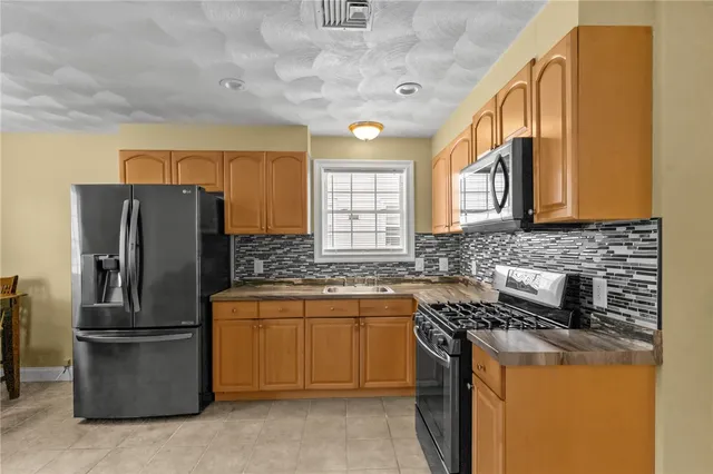 $649,000 | 21 Steere Avenue, Providence, RI 02909