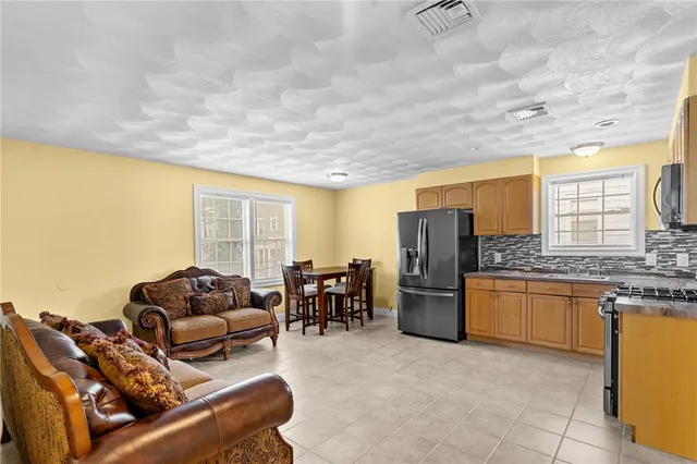 $649,000 | 21 Steere Avenue, Providence, RI 02909