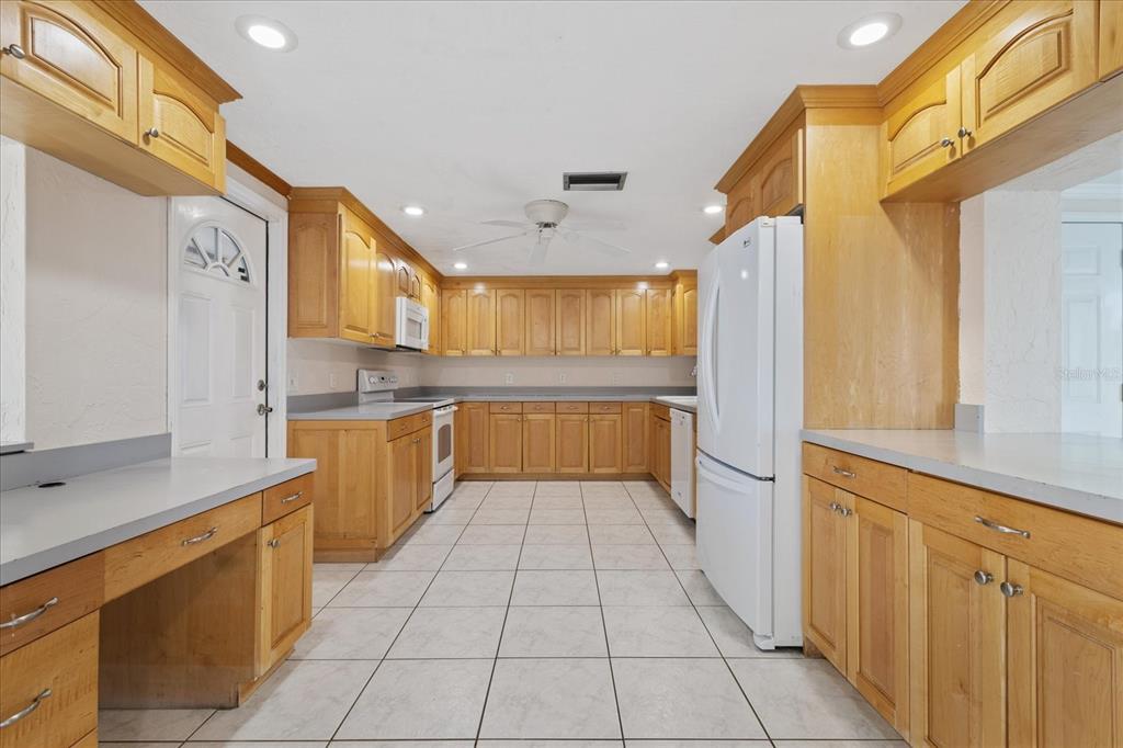 10735 Gawain Road Port Richey, FL 34668 - Photo 6 of 30 Gallery Image 6