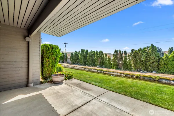$599,900 | 351 19th Street Northeast, Unit 21, East Wenatchee, WA 98802