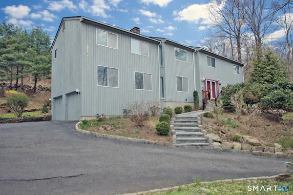 $995,000 | 78 Sturbridge Road, Easton, CT 06612