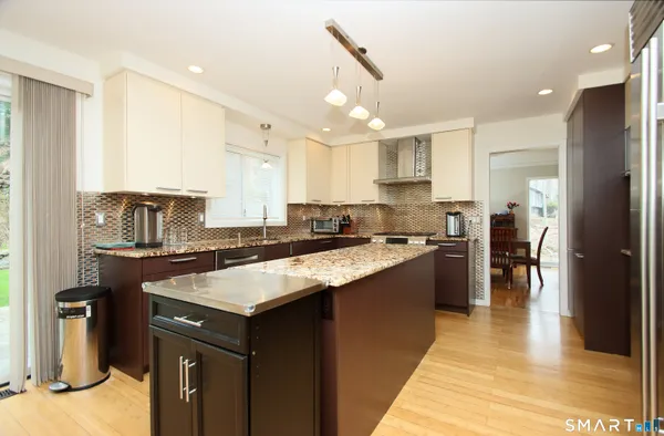 $995,000 | 78 Sturbridge Road, Easton, CT 06612